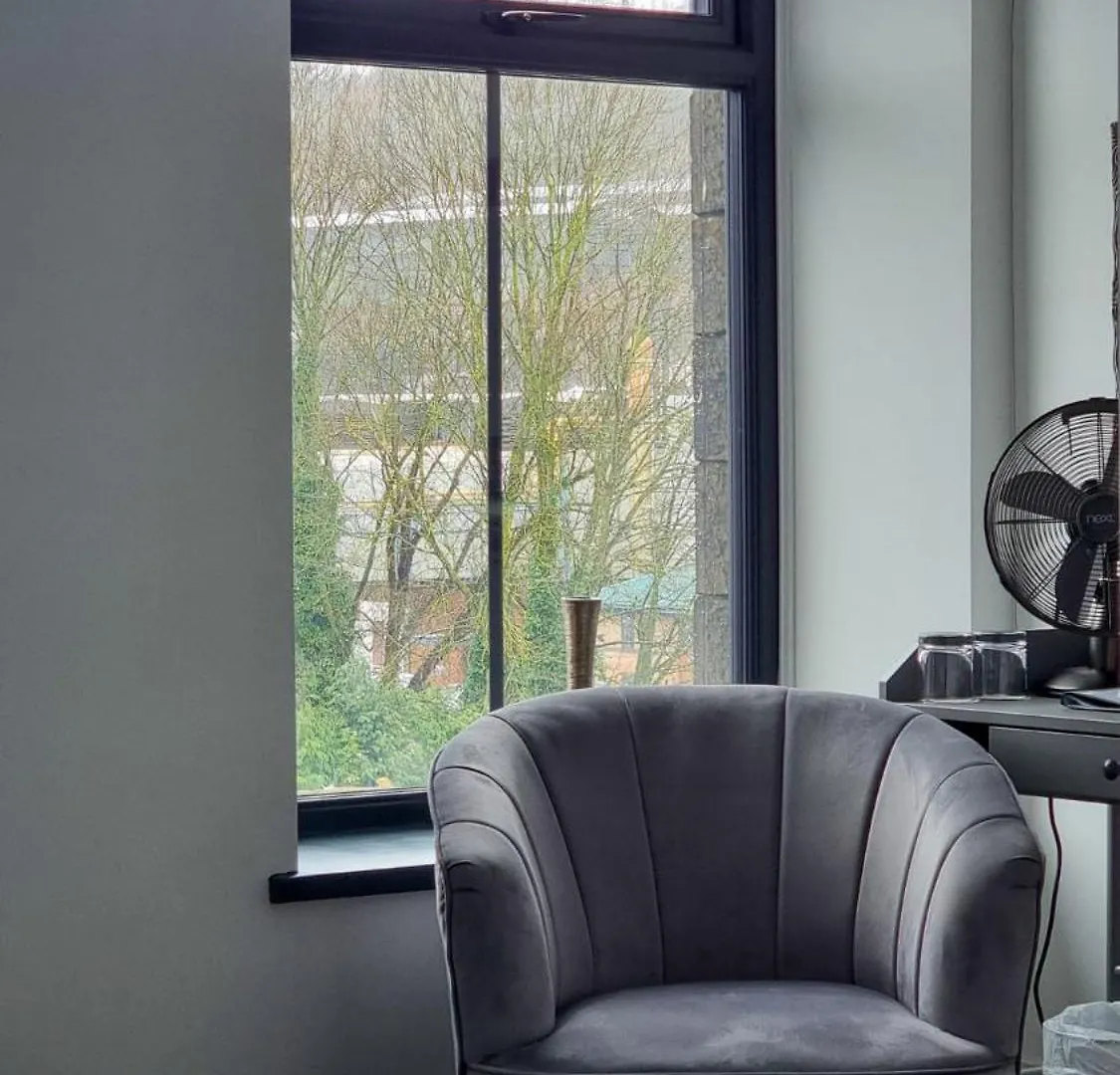 The Friendship Hotel Stocksbridge